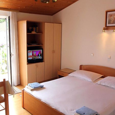 Apartments J&R Babara Biograd Na Moru Room photo