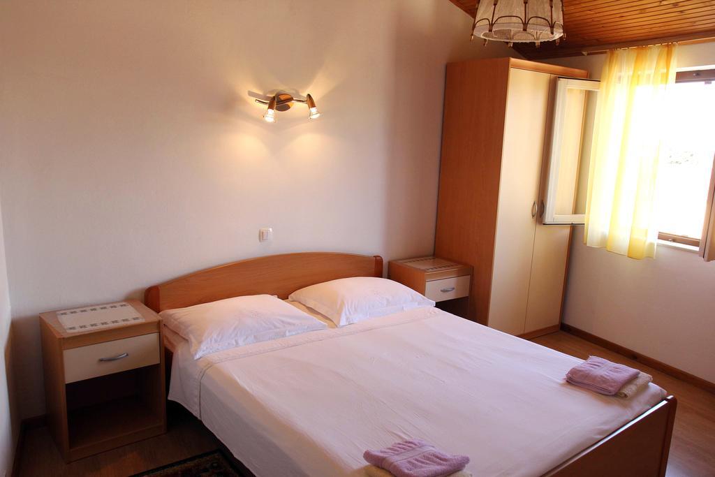 Apartments J&R Babara Biograd Na Moru Room photo